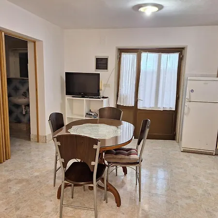 Hana Apartment